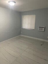 2785 NW 59th St in Miami, FL - Building Photo - Building Photo