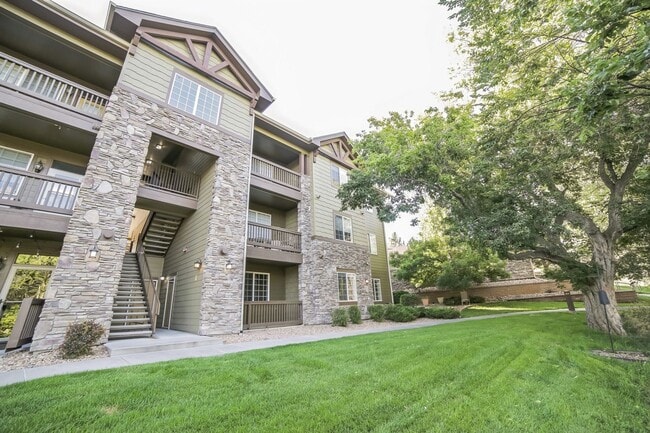 property at 8035 Lee Dr