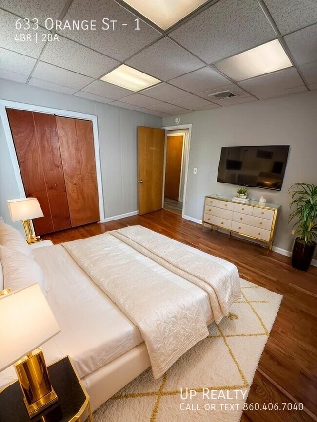 633 Orange St in New Haven, CT - Building Photo - Building Photo