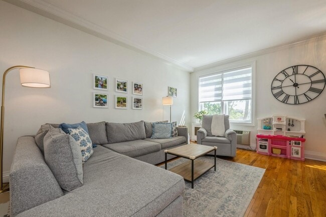 111 7th St in Garden City, NY - Building Photo - Building Photo