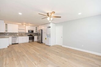 7518 New Jersey Ave in Hudson, FL - Building Photo - Building Photo