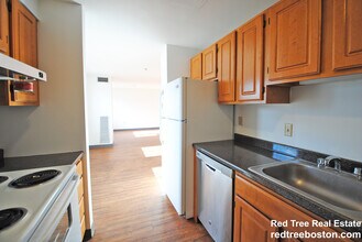 5 Pine St in Boston, MA - Building Photo - Building Photo