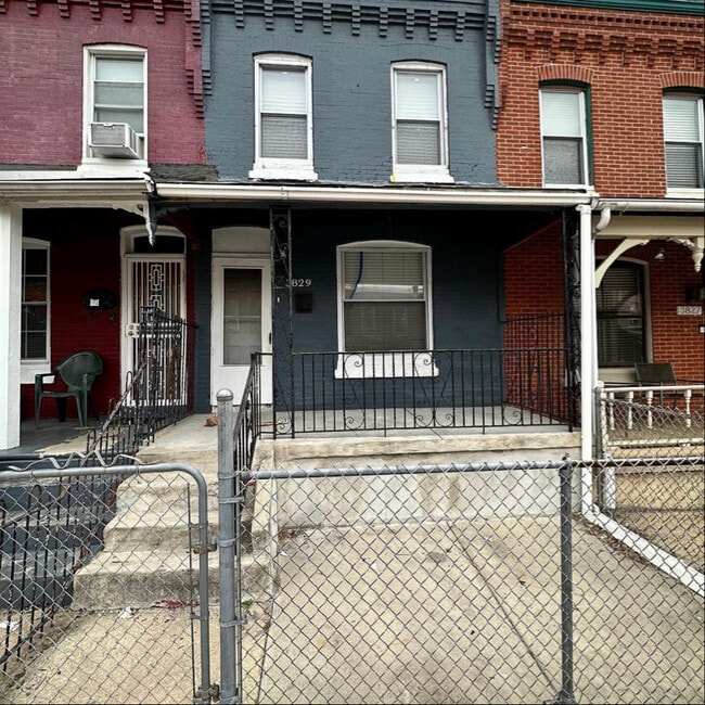 property at 3829 Folsom St