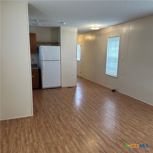1323 Harris Hill Rd in San Marcos, TX - Building Photo - Building Photo