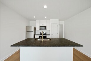 2927 Nicholson Dr, Unit 17 in Baton Rouge, LA - Building Photo