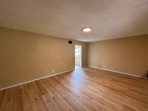 414 N Alameda Ave in Azusa, CA - Building Photo - Building Photo