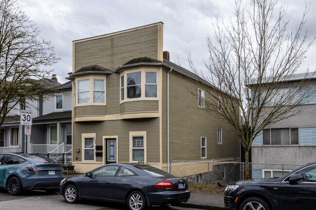 512 Union St in Vancouver, BC - Building Photo - Primary Photo