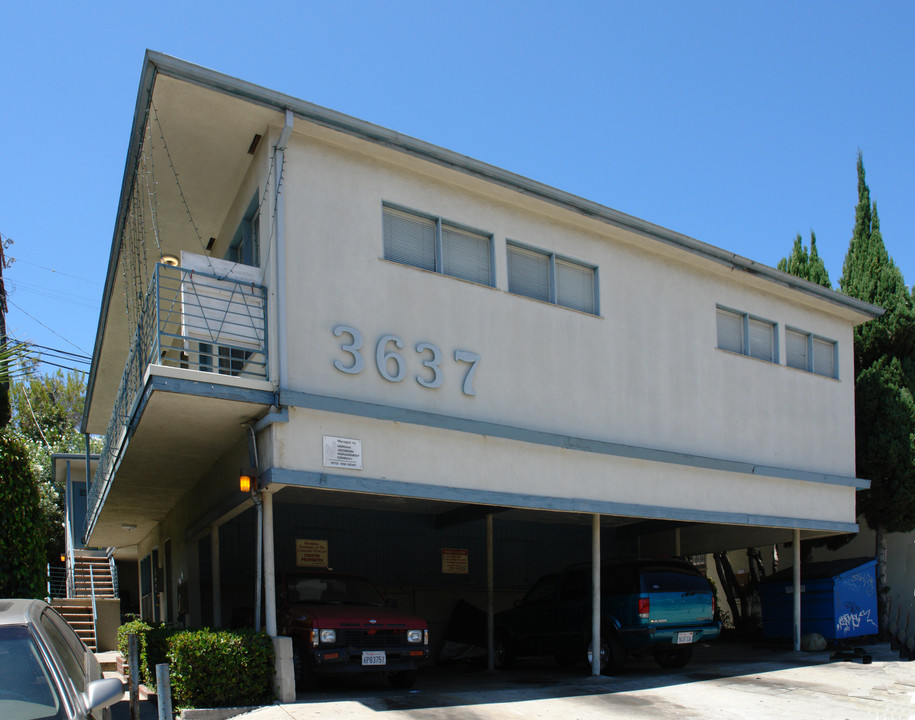 3637 S Sepulveda Blvd in Los Angeles, CA - Building Photo