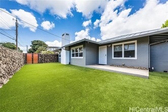 977 Makaiwa St in Honolulu, HI - Building Photo - Building Photo