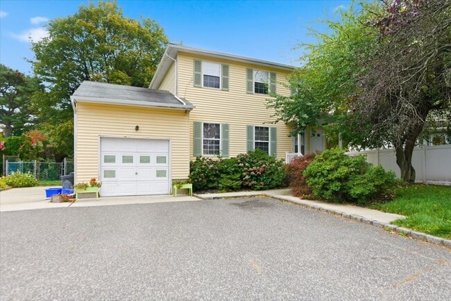 10 Park Manor Ct, Unit #10-B
