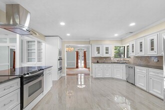 16114 Kempton Park Dr in Spring, TX - Building Photo - Building Photo