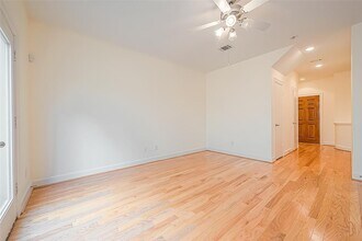 3722 Main Poplar Dr in Houston, TX - Building Photo - Building Photo