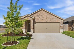 17800 Fairbridge Ln in Manor, TX - Building Photo