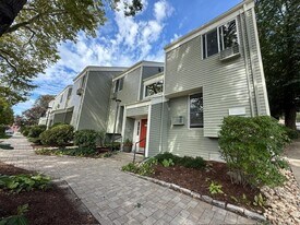 274 S Main St, Unit 43 in Providence, RI - Building Photo