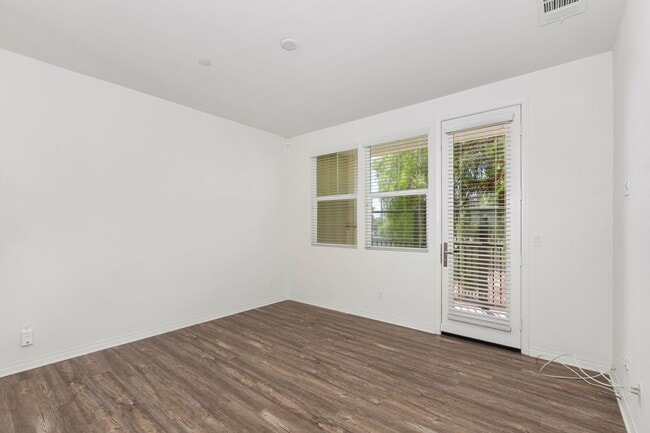 property at 503 Sandpiper Wy