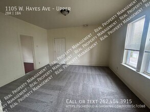 1105 W Hayes Ave, Unit Upper in Milwaukee, WI - Building Photo - Building Photo