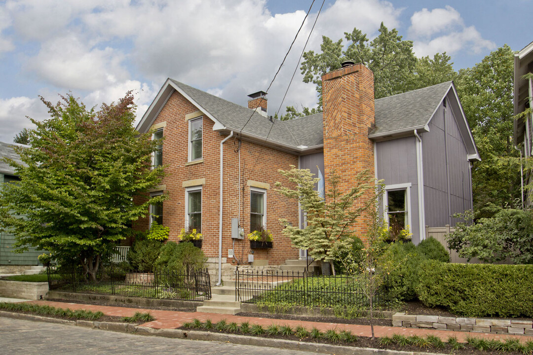 756 Jaeger St in Columbus, OH - Foto de edificio