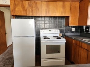 418 Sherry St in Neenah, WI - Building Photo - Building Photo