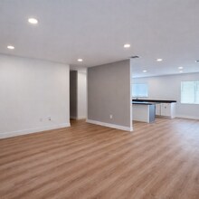 8127 Chesebro Ave in North Port, FL - Building Photo - Building Photo