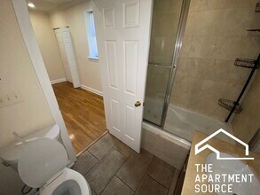 6949 N Oakley Ave, Unit 3 in Chicago, IL - Foto de edificio - Building Photo