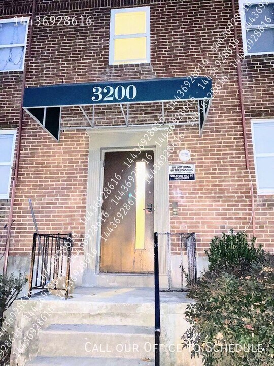 3200 Burleith Ave in Baltimore, MD - Building Photo