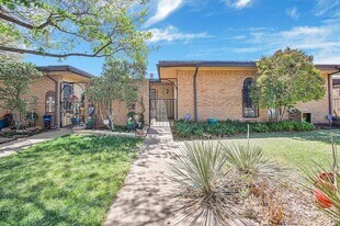 5019 27th St in Lubbock, TX - Building Photo