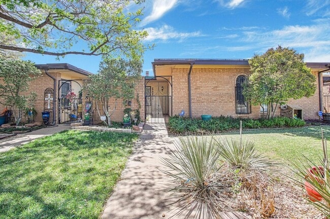 property at 5019 27th St