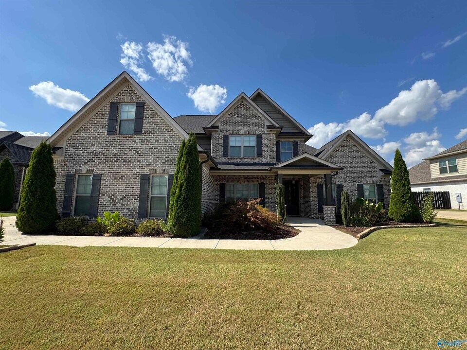 103 Jackson Trce Ct in Meridianville, AL - Building Photo