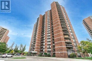 236 Albion Rd in Toronto, ON - Building Photo