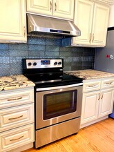 23 Farmcrest Ave in Lexington, MA - Building Photo - Building Photo