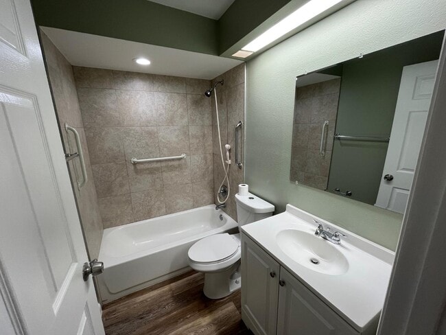 101 Lake Hunter Dr in Lakeland, FL - Building Photo - Building Photo