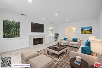 10384 Northvale Rd in Los Angeles, CA - Foto de edificio - Building Photo