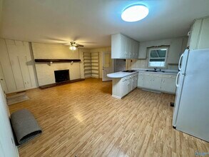 702 Washington St E in Athens, AL - Building Photo - Building Photo