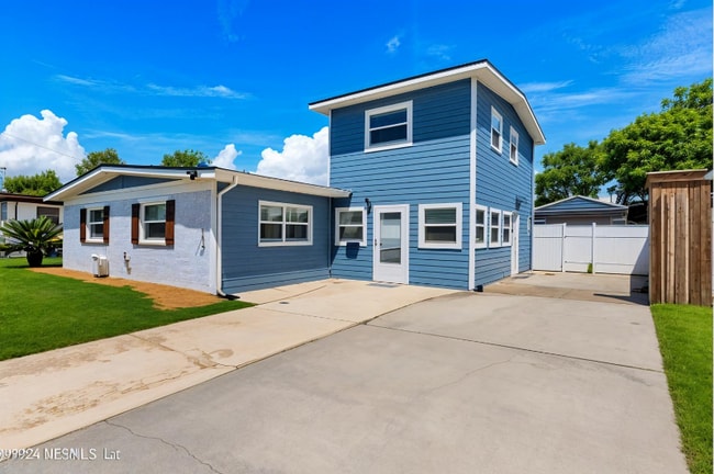 401 Claudia Dr in Jacksonville, FL - Foto de edificio - Building Photo