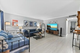 279 Normandy Ln, Unit F in Delray Beach, FL - Building Photo - Building Photo