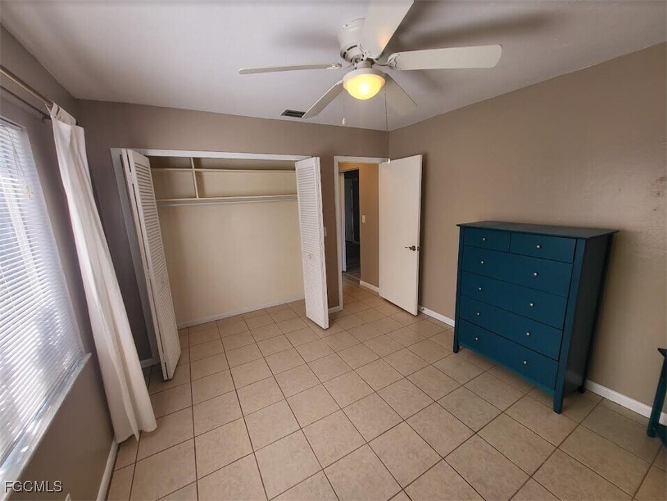 4504 SW 7th Pl in Cape Coral, FL - Building Photo
