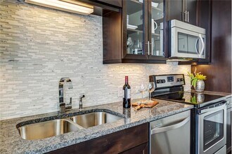 302 Brazos St in Austin, TX - Building Photo - Building Photo