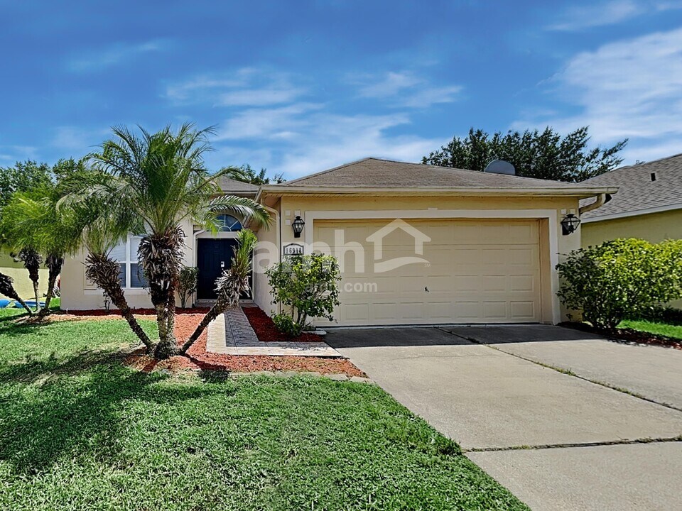16918 Corner Hill Ct in Orlando, FL - Building Photo