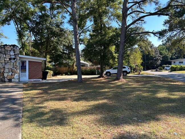 612 Linden Rd in Pensacola, FL - Building Photo - Building Photo