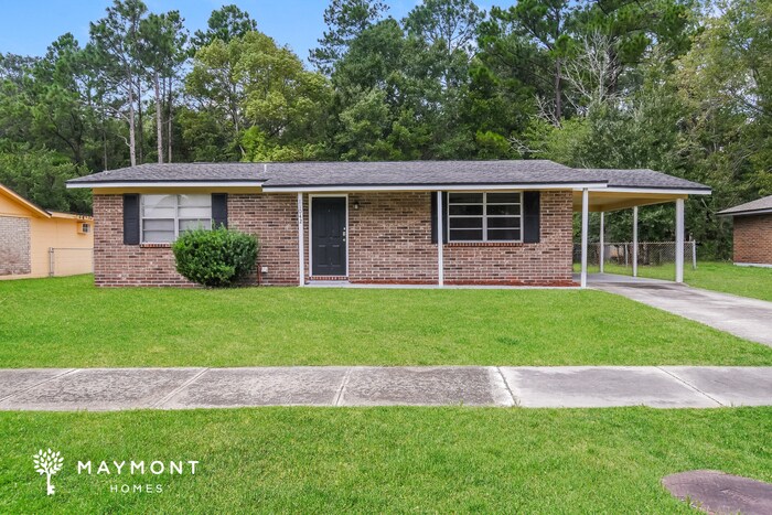 11042 Bacall Rd W in Jacksonville, FL - Building Photo