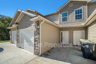 6311 NE 44th St in Kansas City, MO - Building Photo - Building Photo