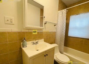 20 Shanley St, Unit 2R in Boston, MA - Building Photo - Building Photo