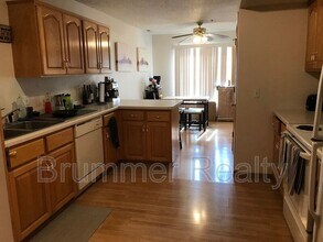 7109 Excelsior Way in Minneapolis, MN - Building Photo - Building Photo