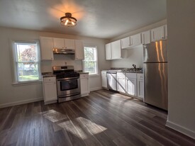 1315 S Norwood Ave, Unit 1315 in Green Bay, WI - Building Photo