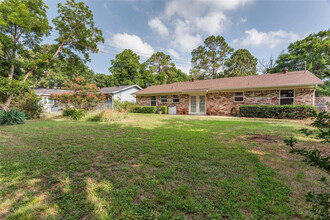 2217 Hackberry Dr in Arlington, TX - Building Photo - Building Photo