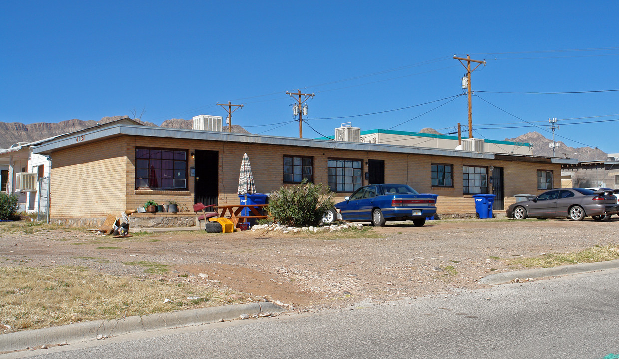 4019-4031 Morehead Ave in El Paso, TX - Foto de edificio