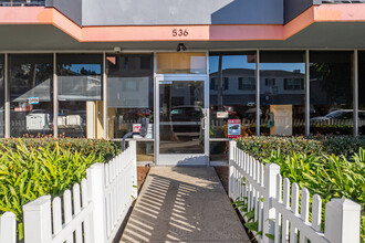 Linden Lofts in Long Beach, CA - Foto de edificio - Building Photo