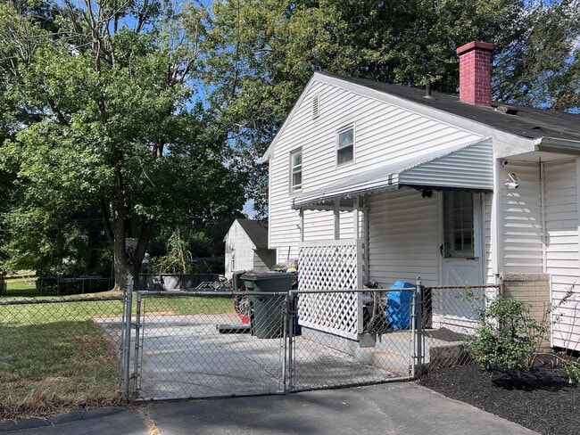 17 Todd Ln in Newark, DE - Foto de edificio - Building Photo
