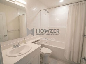 24 Crocker St in Barnstable, MA - Building Photo - Building Photo