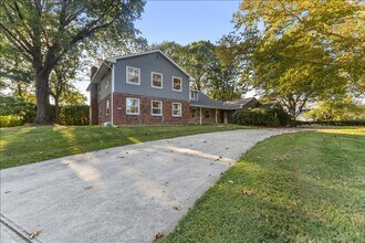 1331 Armstrong Rd in Bethlehem, PA - Building Photo - Building Photo